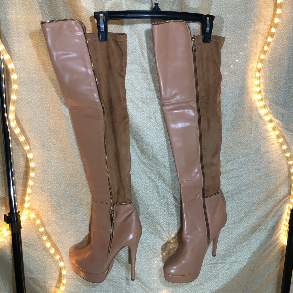 Brown/tan heels boots